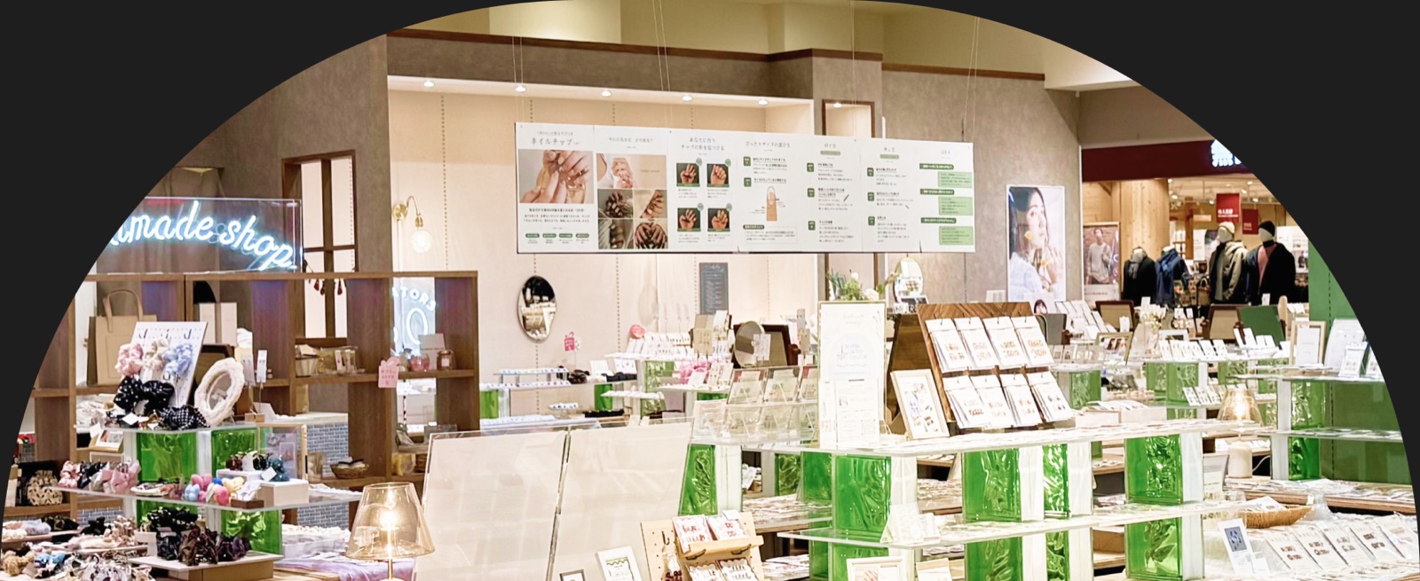 カコイノマーケットの店内